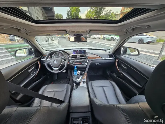 BMW 3 series 2014 · 2.0 AT