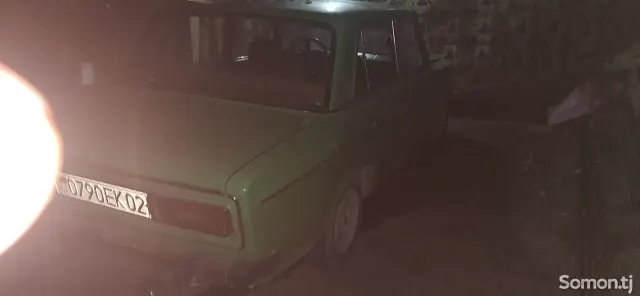 Lada (ВАЗ) 2106 1981 · 1.6 MT