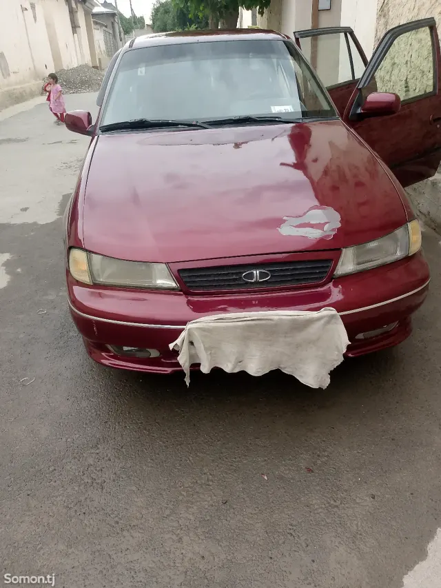 Daewoo Nexia 1995 · 1.5 MT