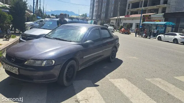 Opel Vectra B 1997 · 1.6 MT