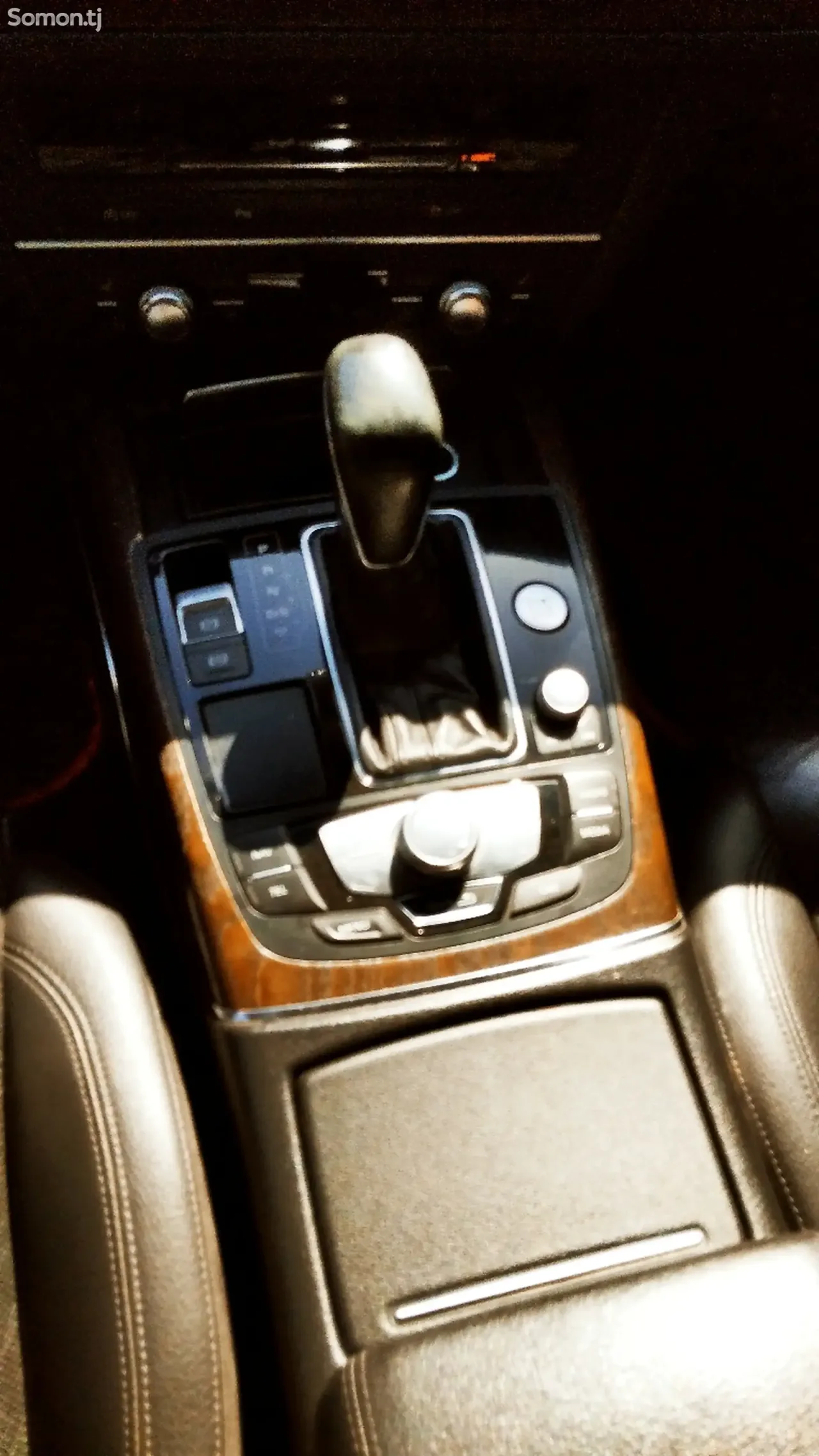 Audi A6 2015 · 2.0 AT