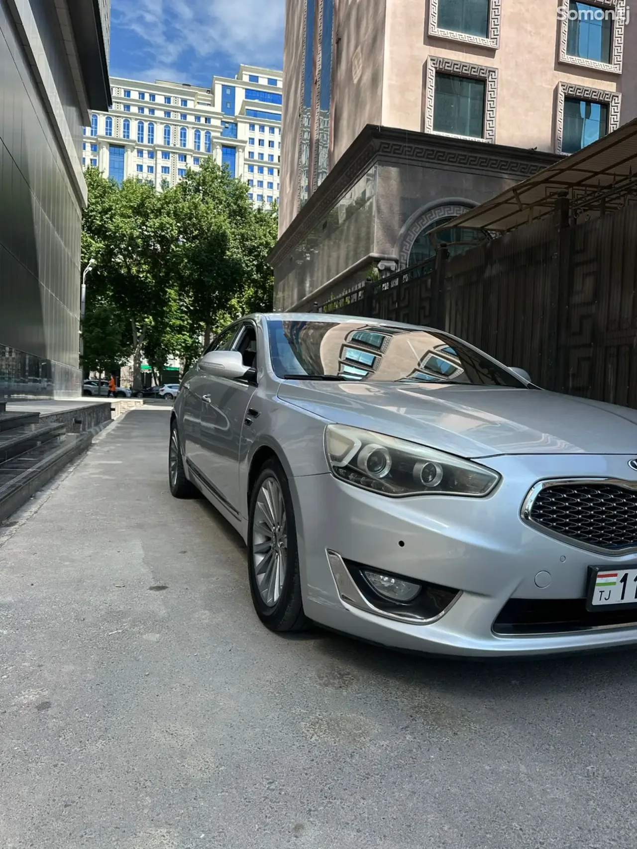 Kia K7 2010 · 3.5 AT