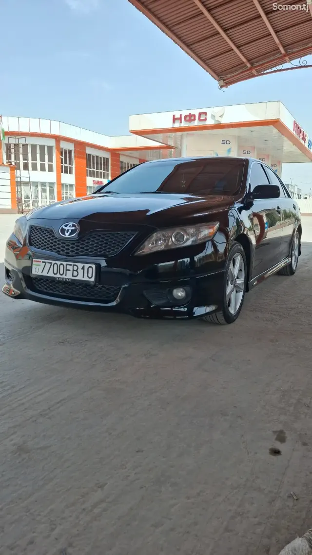 Toyota Camry 2011 · 2.5 AT