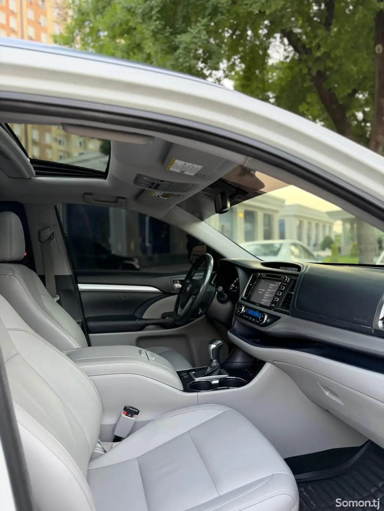 Toyota Highlander 2015 · 3.5 AT