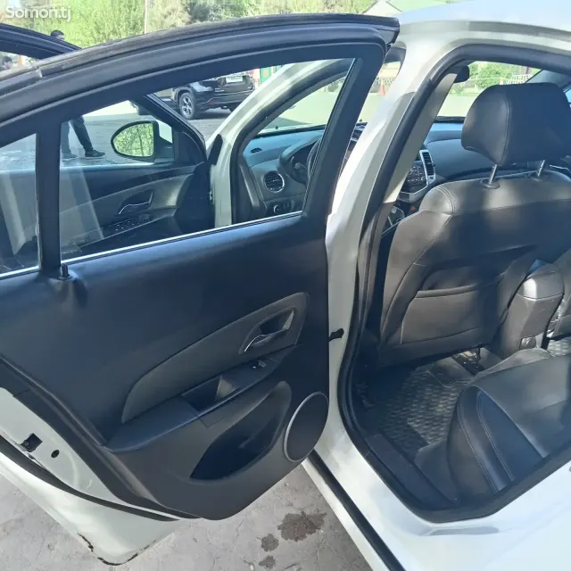 Chevrolet Cruze 2009 · 1.6 AT