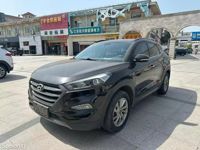 Hyundai Tucson 2015 · 1.6 AT