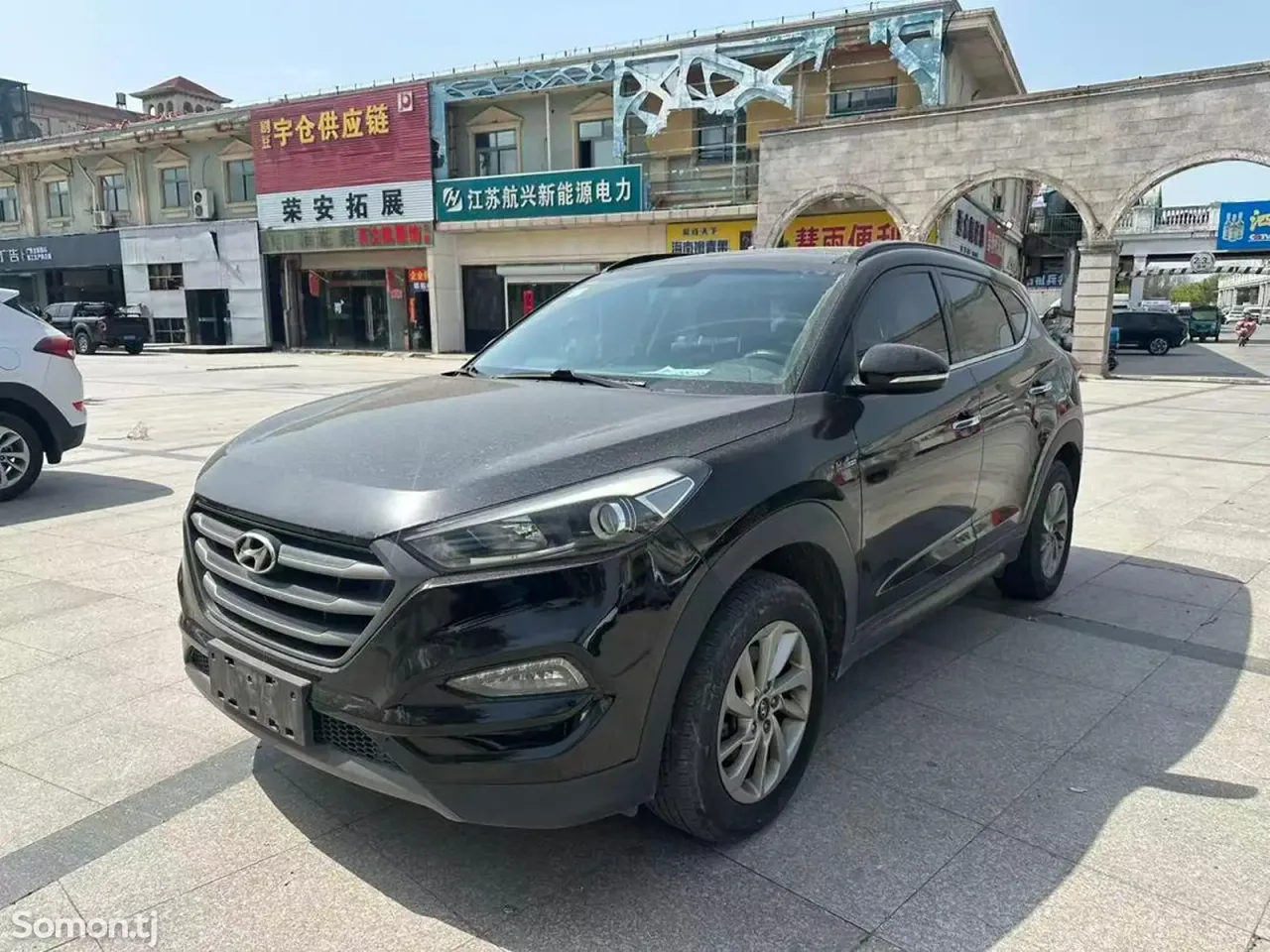 Hyundai Tucson 2015 · 1.6 AT