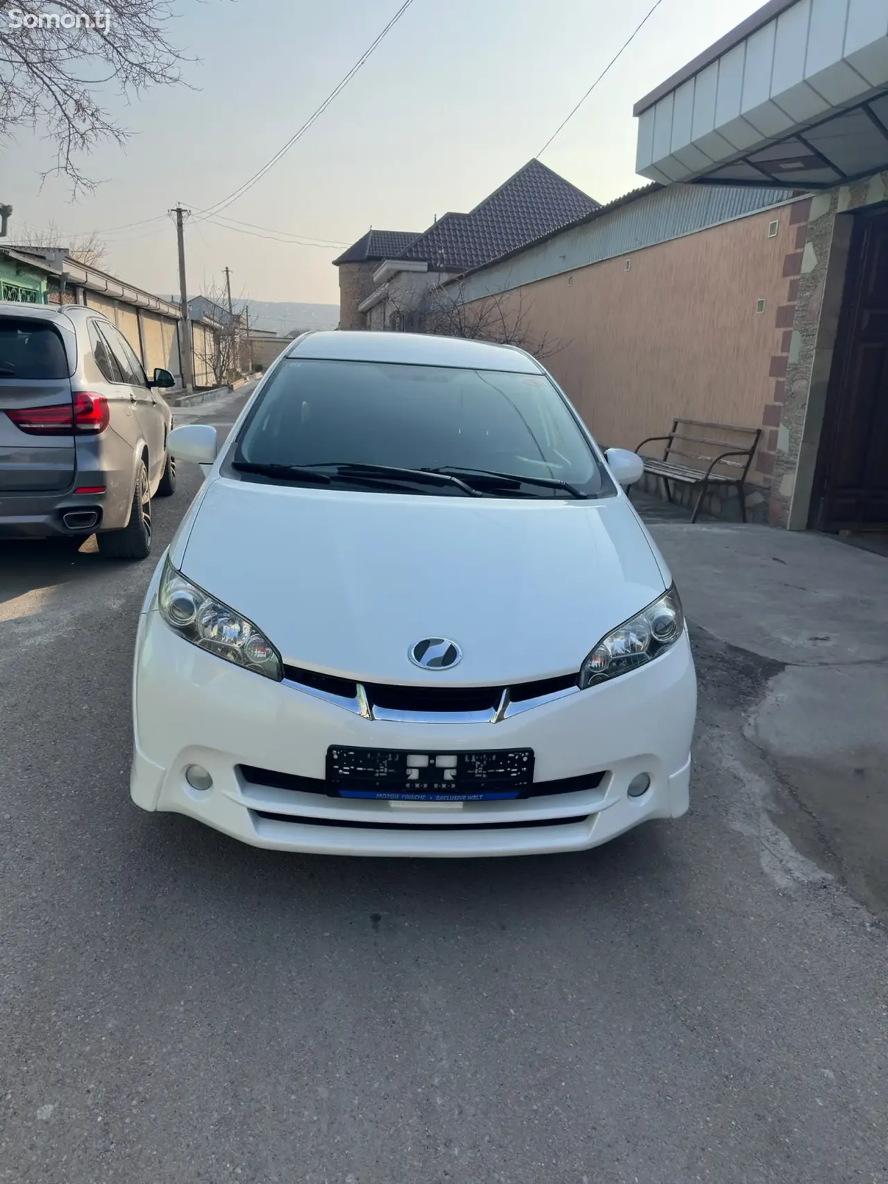Toyota Wish 2014 · 2.0 AT