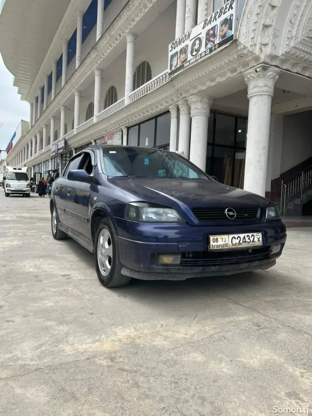 Opel Astra G 2000 · 1.6 MT