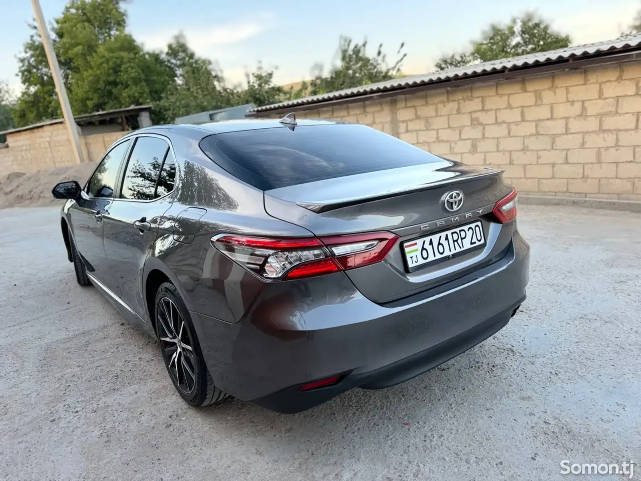 Toyota Camry 2021 · 2.5 AT