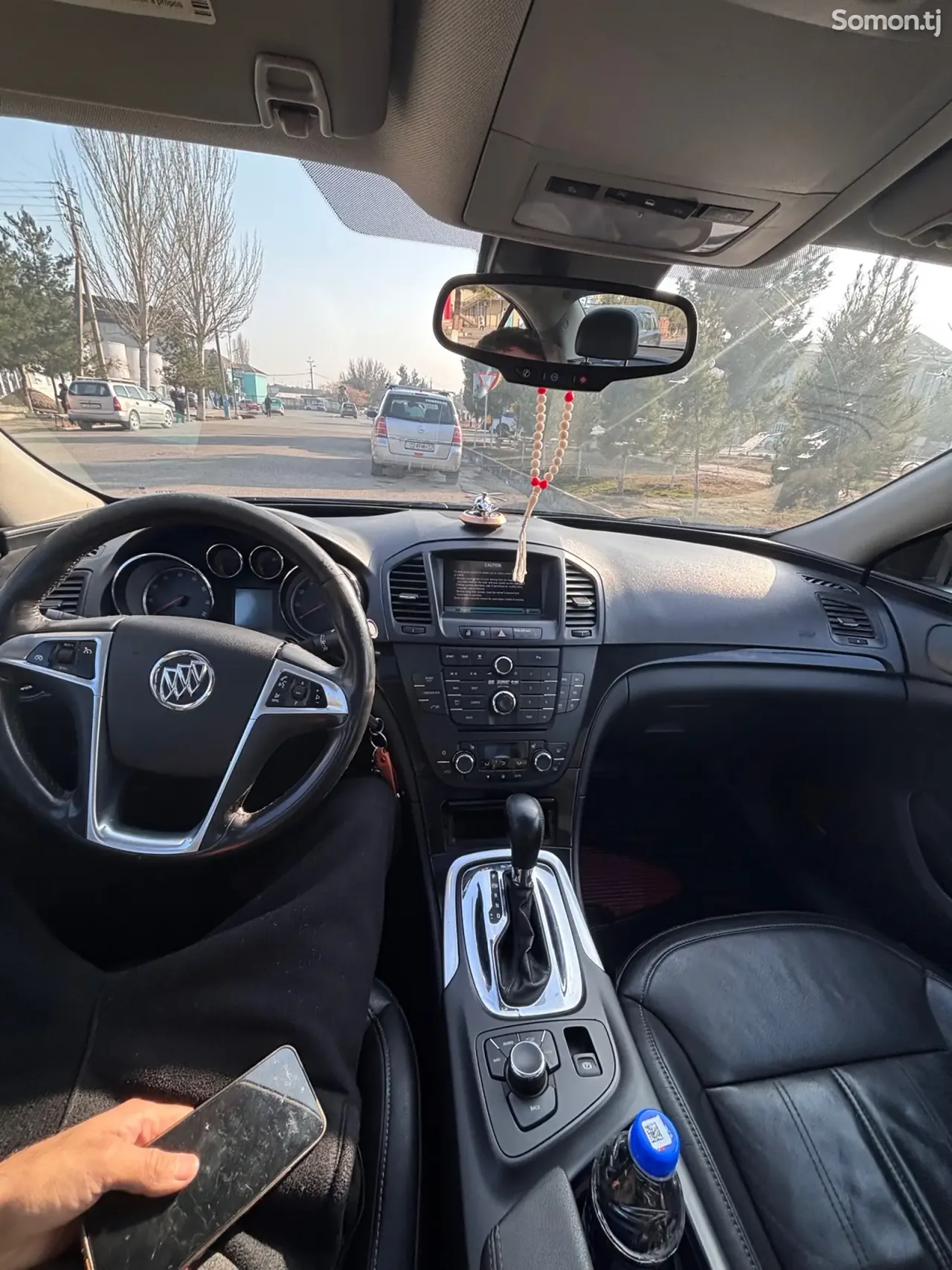 Buick Regal 2011 · AT