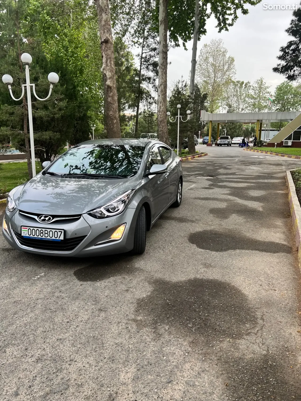 Hyundai Avante 2015 · 1.6 AT