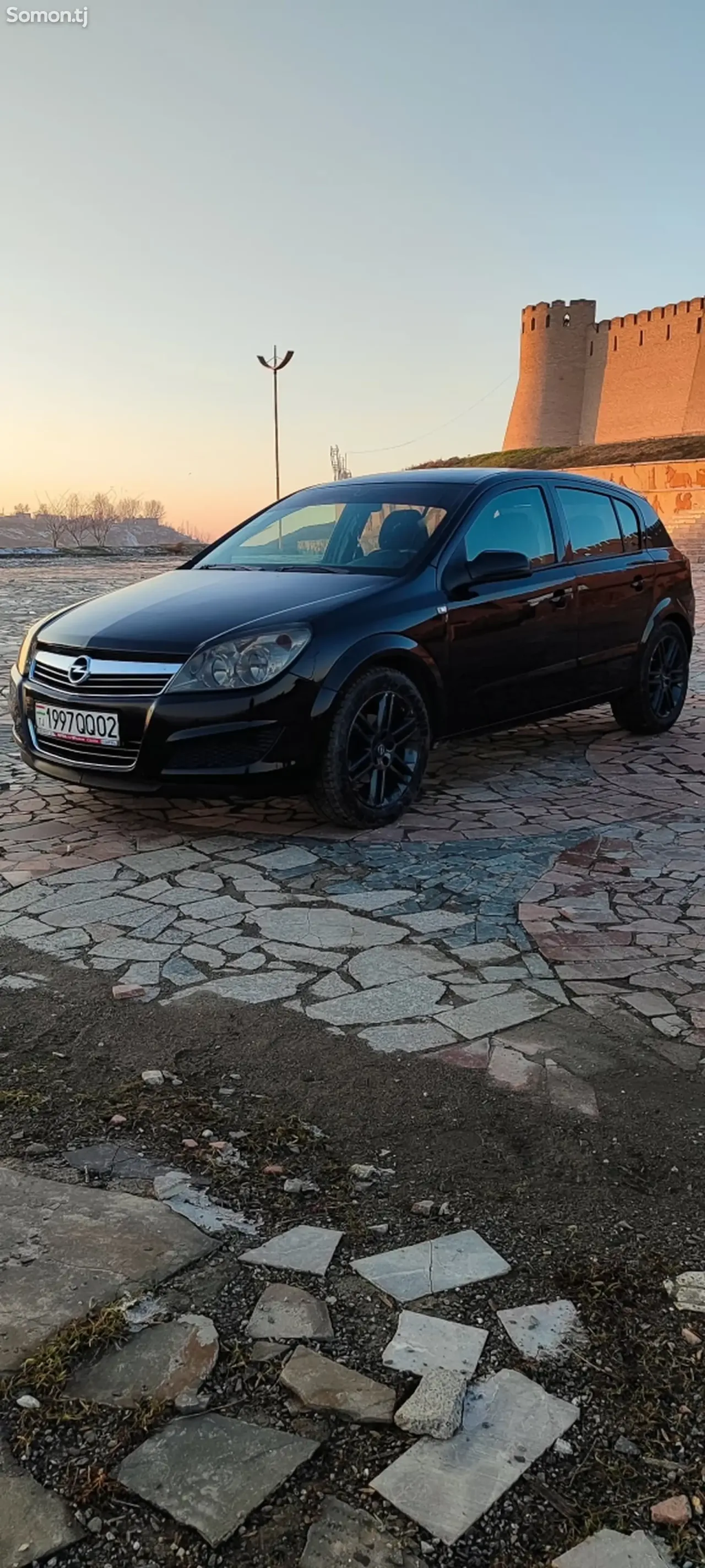 Opel Astra H 2009 · 1.8 AT