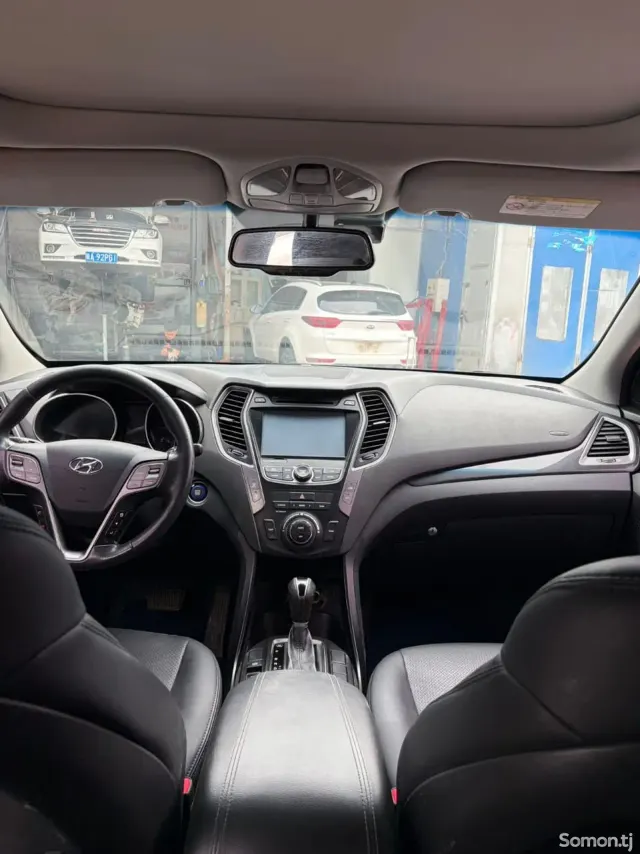 Hyundai Santa Fe 2015 · 2.0 AT