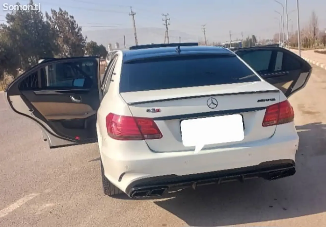 Mercedes-Benz E class 2010 · 3.5 AT