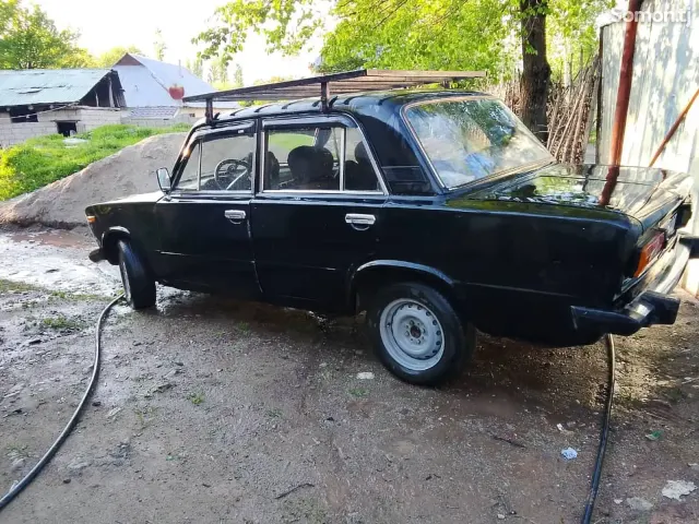 Lada (ВАЗ) 2106 1984 · 1.6 MT