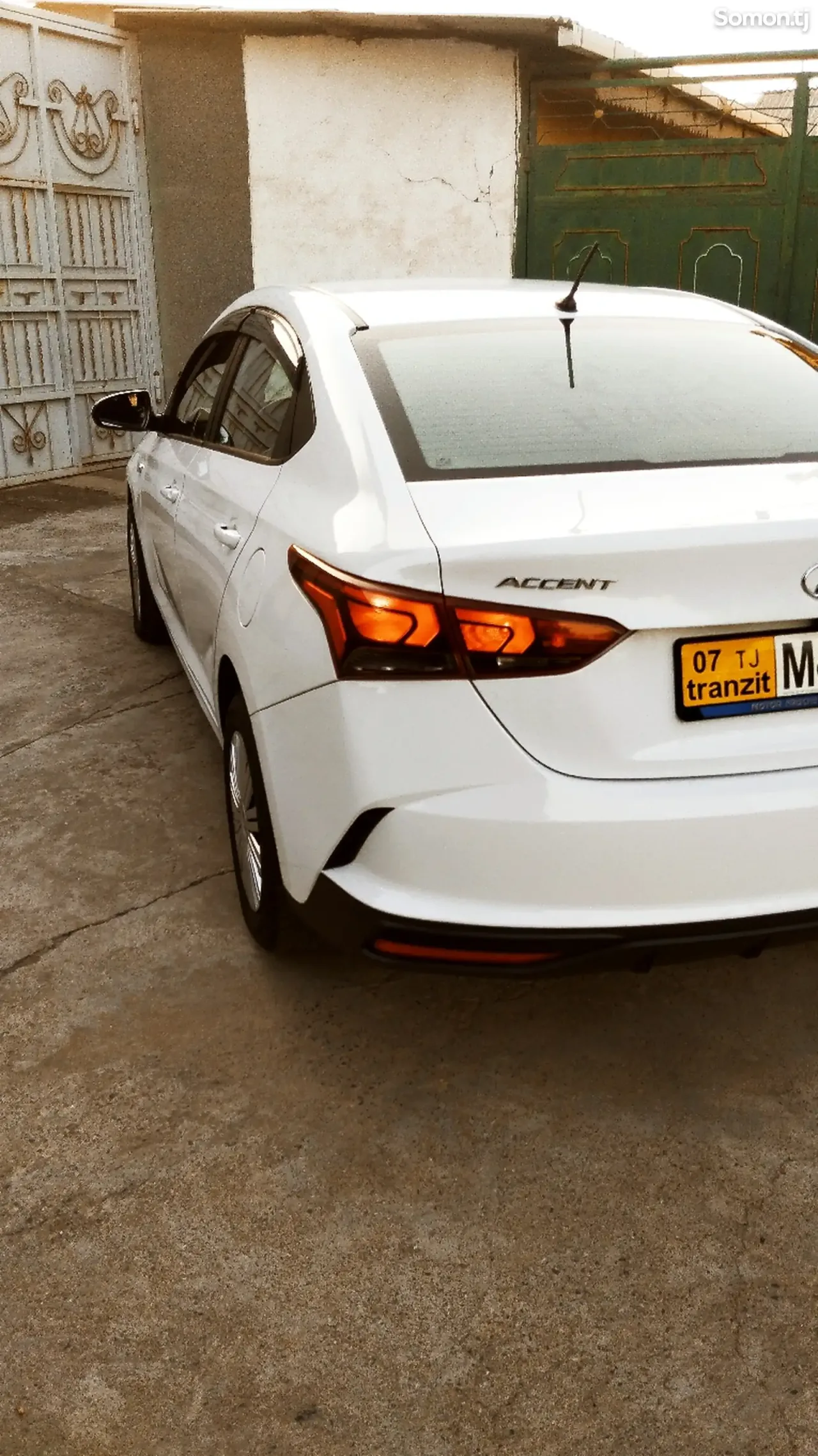 Hyundai Accent 2018 · 1.6 AT
