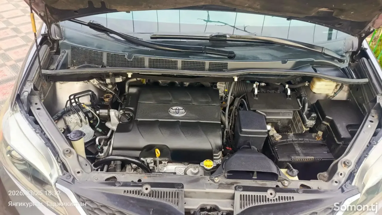 Toyota Sienna 2015 · 3.5 AT