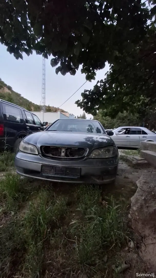 Nissan Maxima 2002 · 2.0 AT