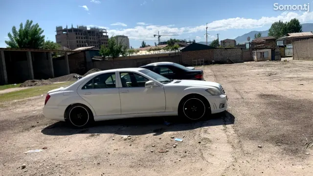 Mercedes-Benz S class 2000 · 3.2 AT