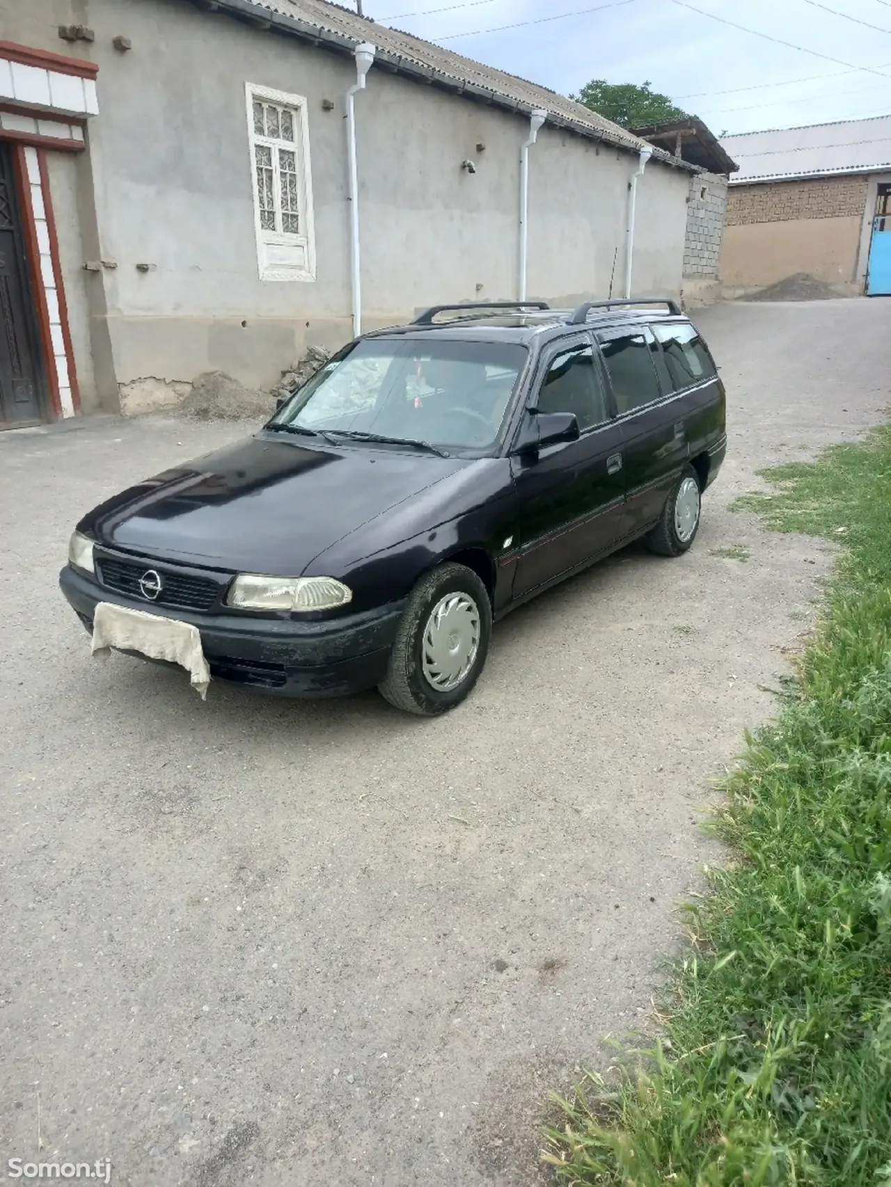 Opel Astra F 1994 · 1.6 MT