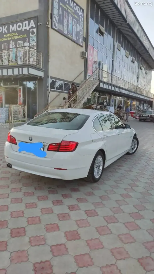 BMW 5 series 2015 · 2.0 AT