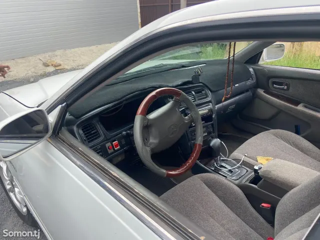 Toyota Mark II 1997 · 2.5 AT