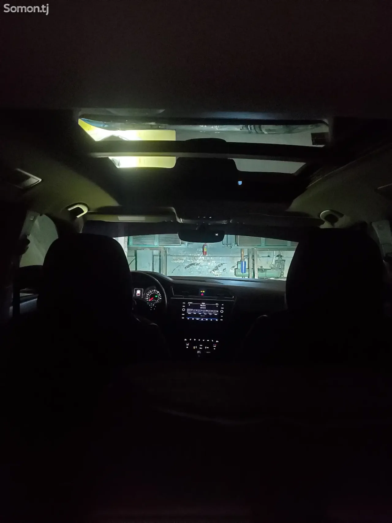Volkswagen Tiguan 2021 · 2.0 AT