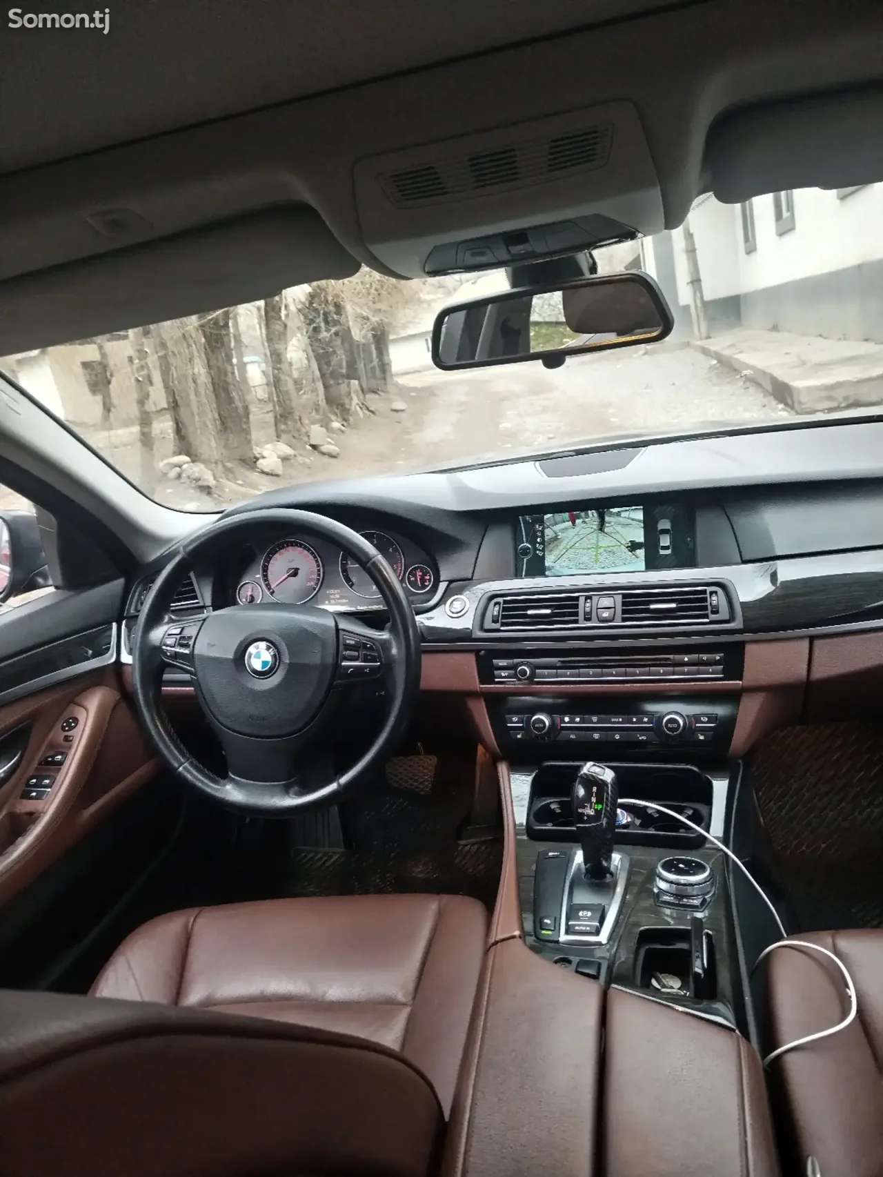 BMW 5 series 2011 · 3.0 AT