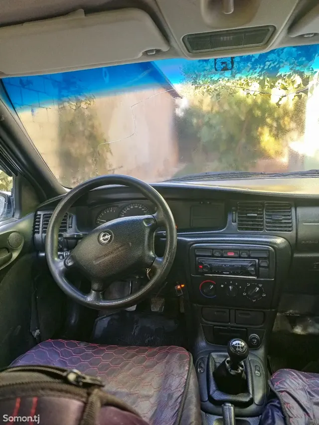 Opel Vectra B 1997 · 1.6 MT