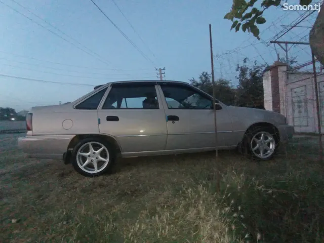 Daewoo Nexia 1994 · 1.6 MT