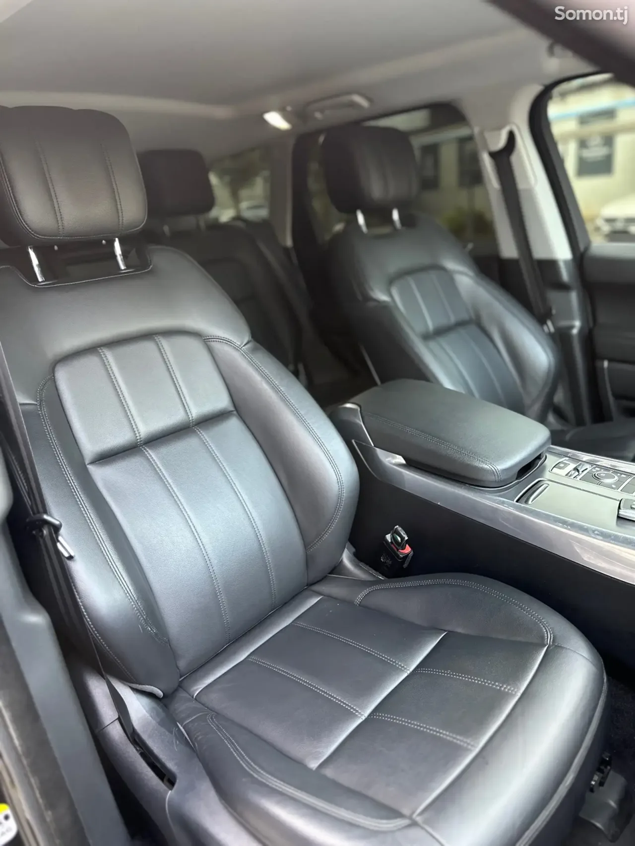 Land Rover Range Rover Sport 2019 · 3.0 AT
