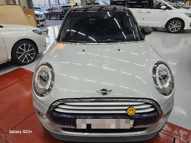 Mini Cooper 2016 · 1.7 AT