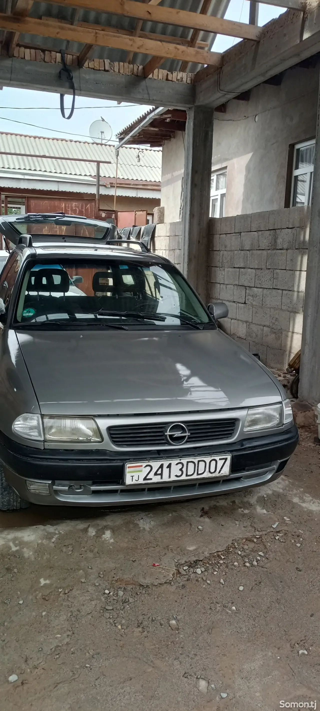 Opel Astra F 1996 · 1.6 MT