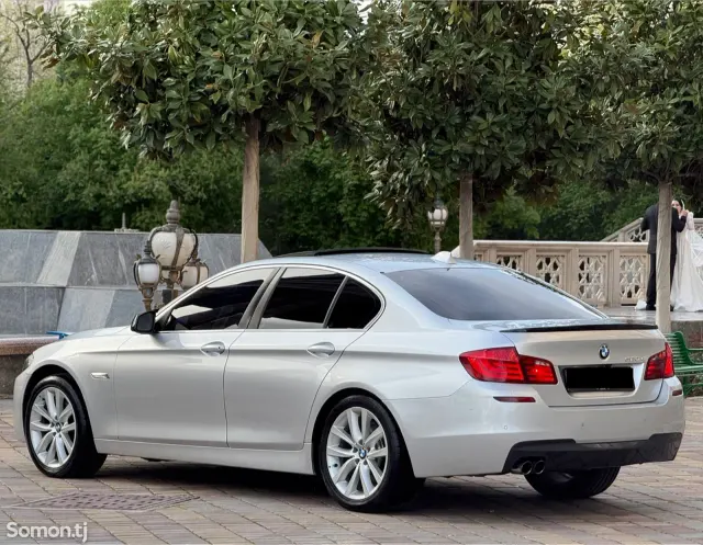 BMW 5 series 2011 · 2.0 AT