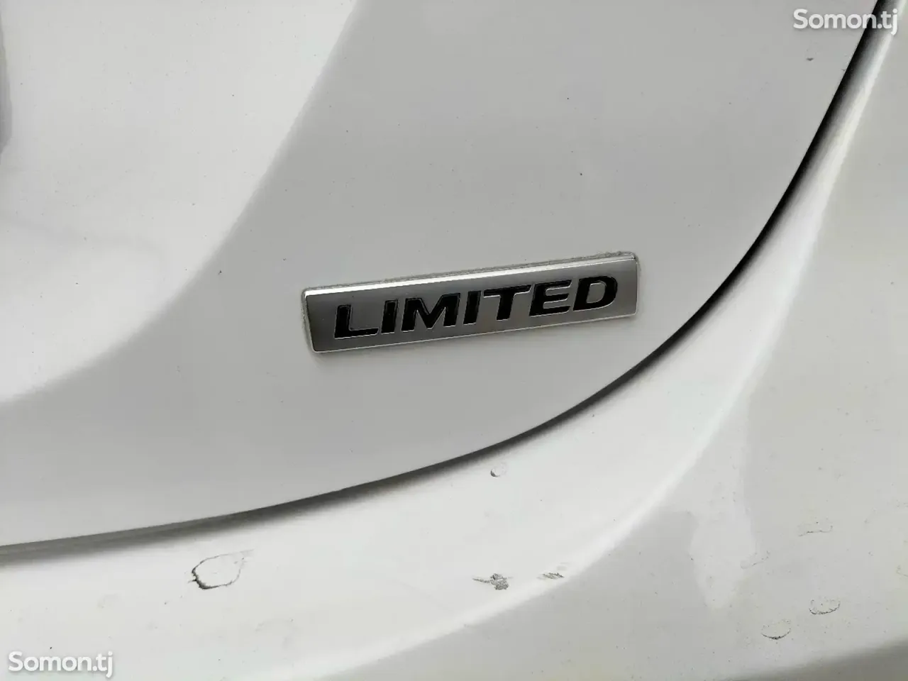 Hyundai Elantra 2016 · 1.8 AT