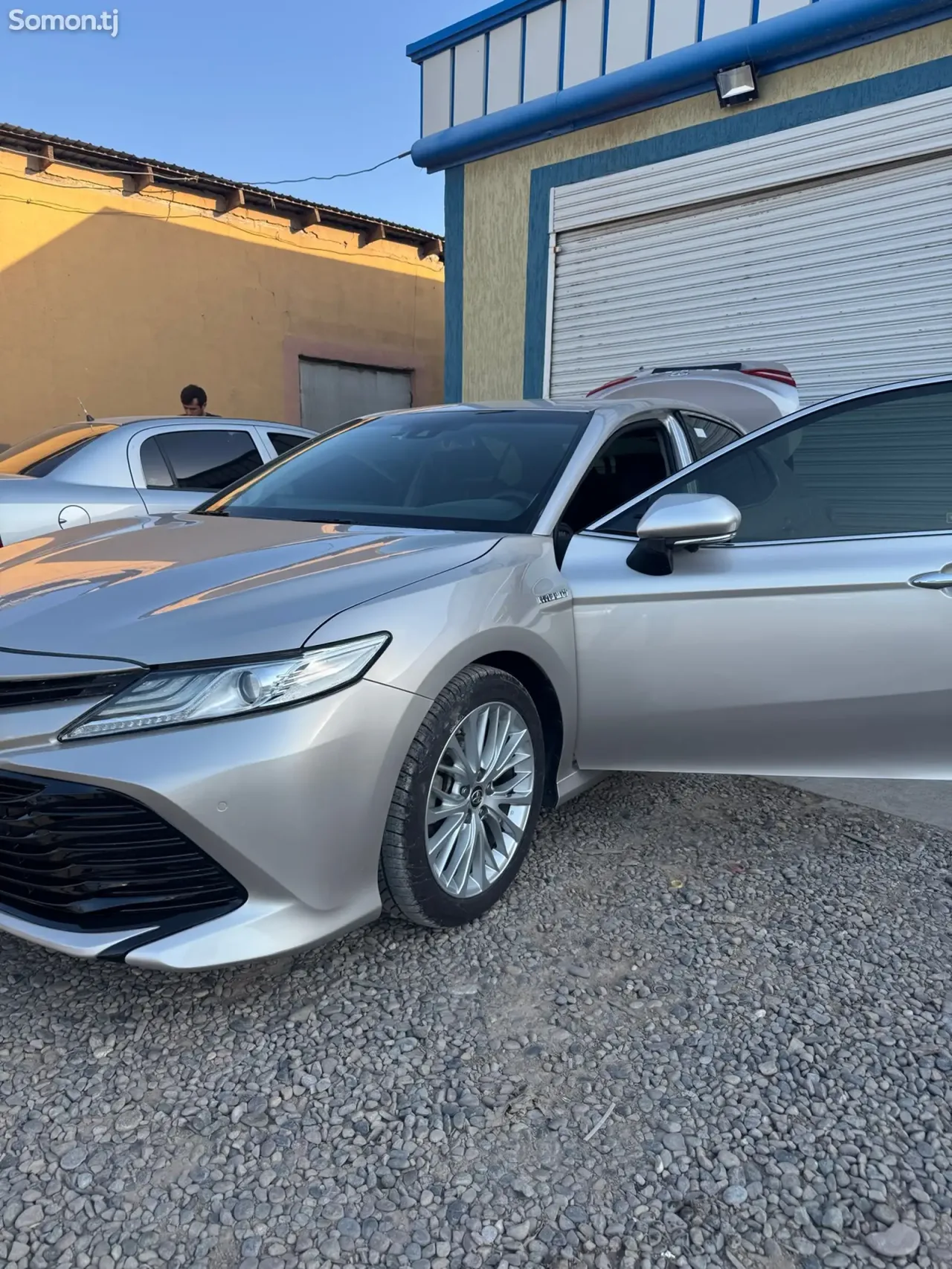 Toyota Camry 2018 · 2.5 AT