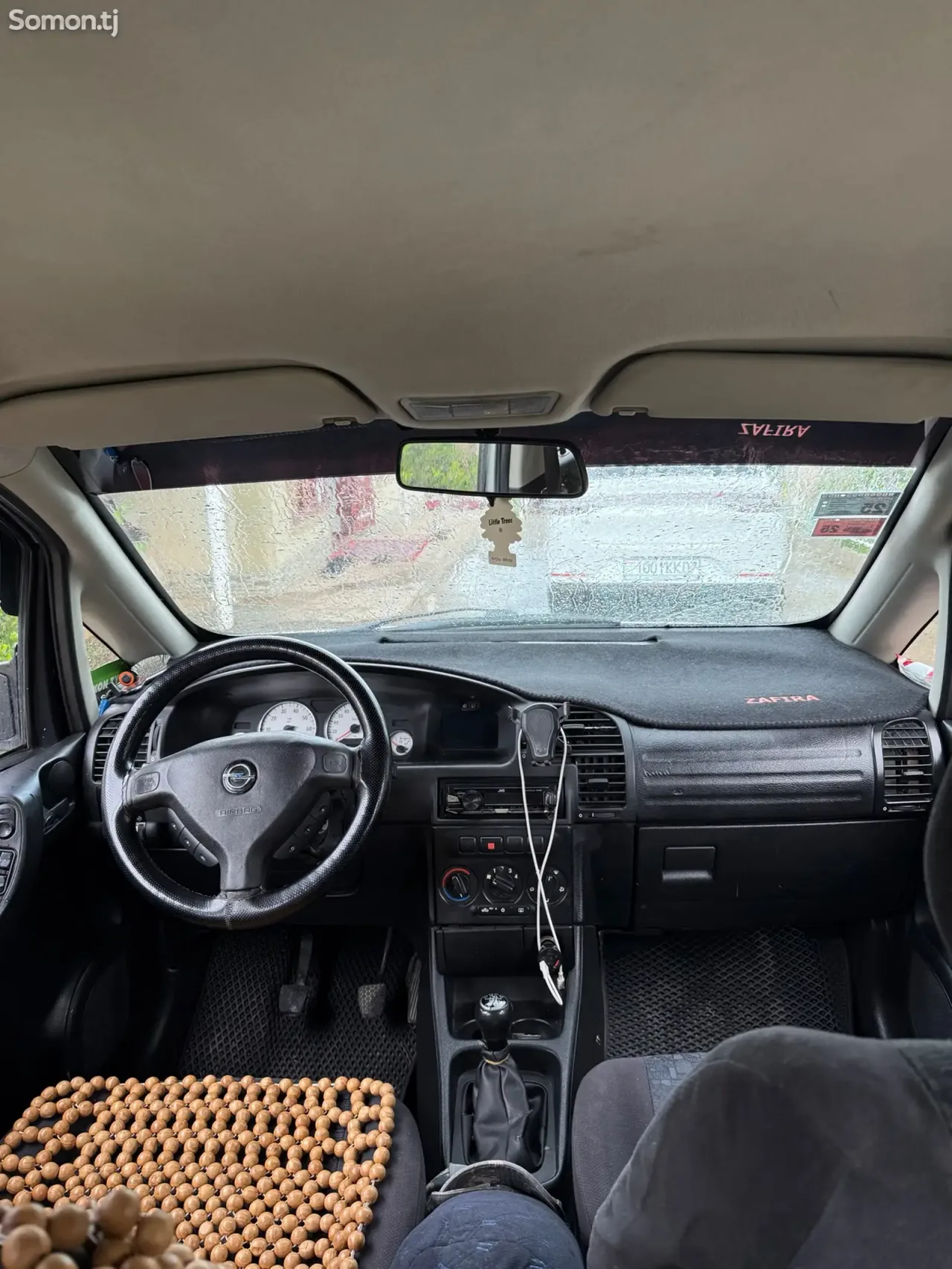 Opel Zafira 1999 · 1.8 MT