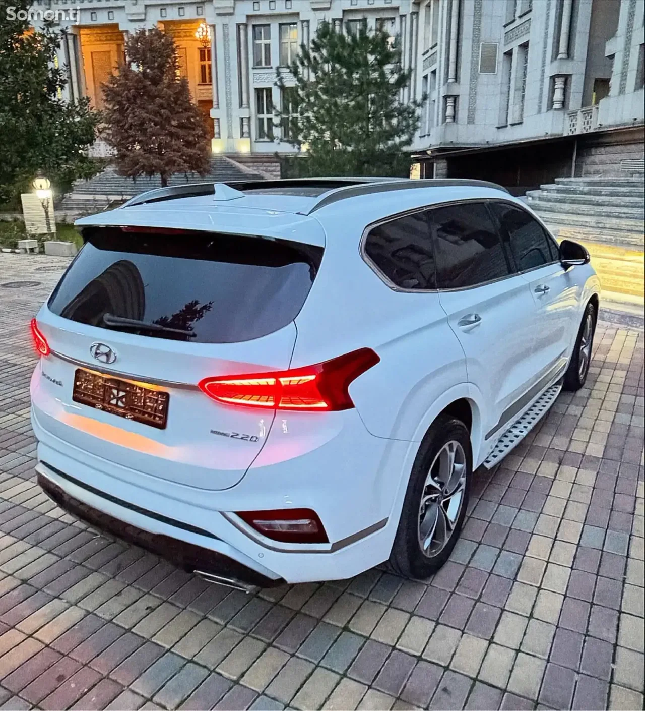 Hyundai Santa Fe 2019 · 2.2 AT
