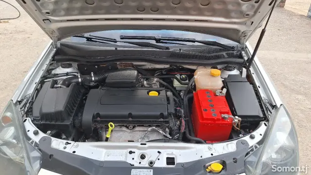 Opel Astra H 2007 · 1.6 MT