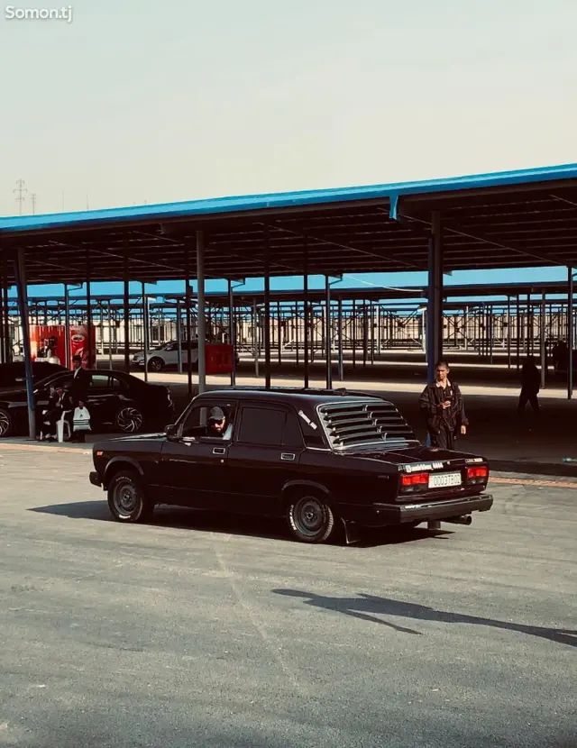 Lada (ВАЗ) 2107 2008 · 1.7 MT