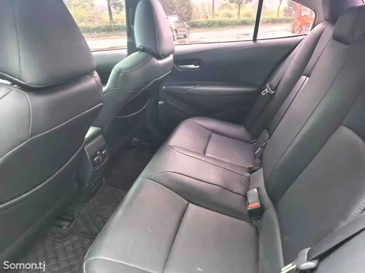 Toyota Corolla 2023 · 1.8 AT