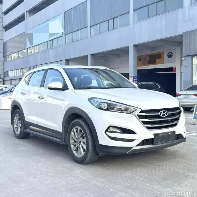 Hyundai Tucson 2015 · 1.6 AT