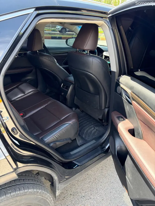 Lexus RX series 2017 · 3.5 AT