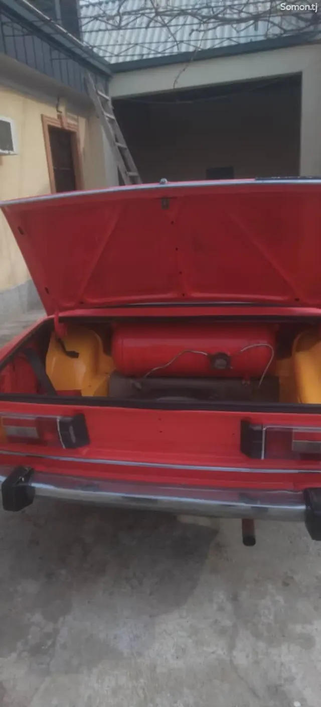 Lada (ВАЗ) 2106 1982 · 1.5 MT