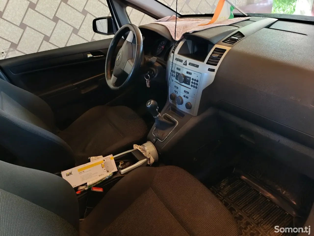 Opel Zafira 2009 · 1.8 MT