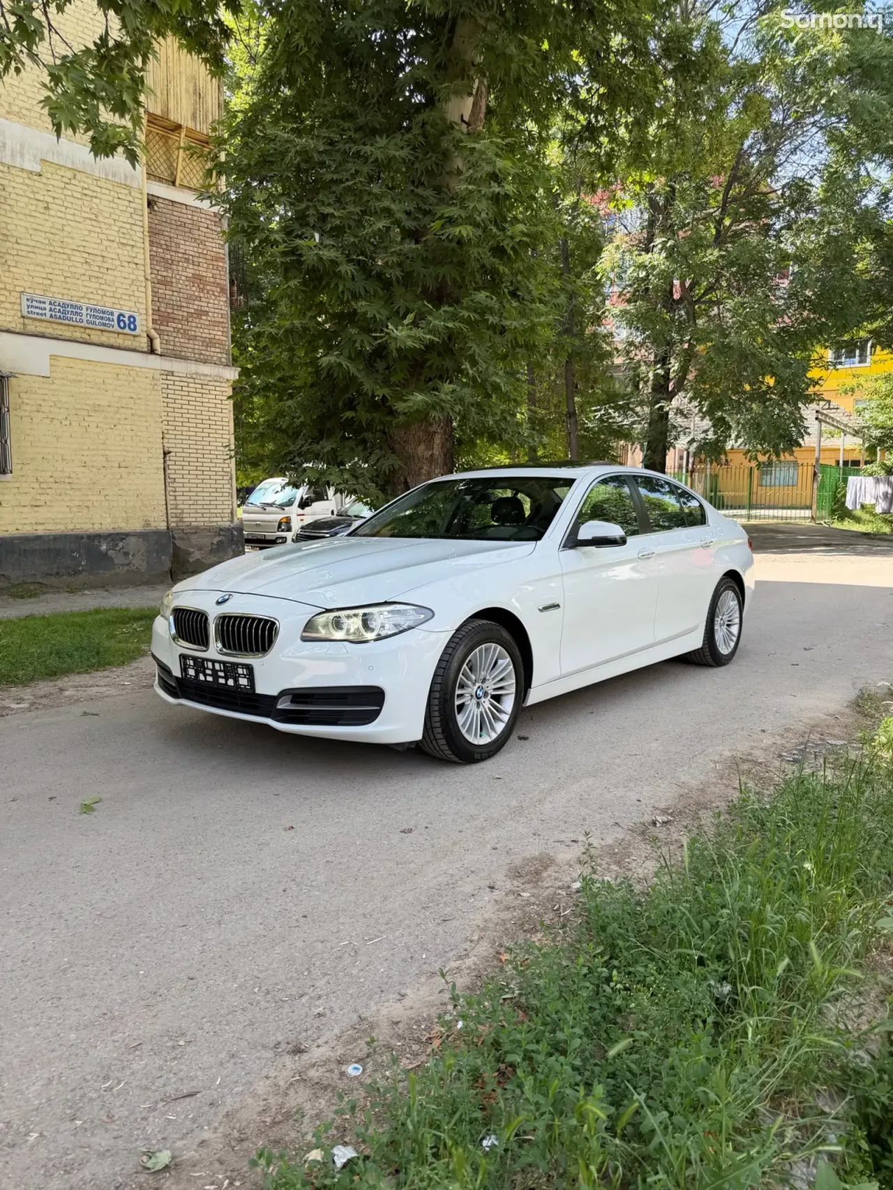 BMW 5 series 2015 · 2.0 AT