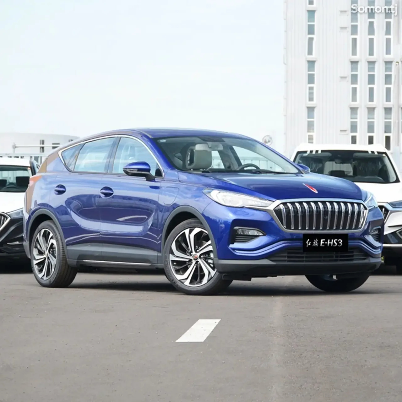Hongqi E-HS3 2019 · AT