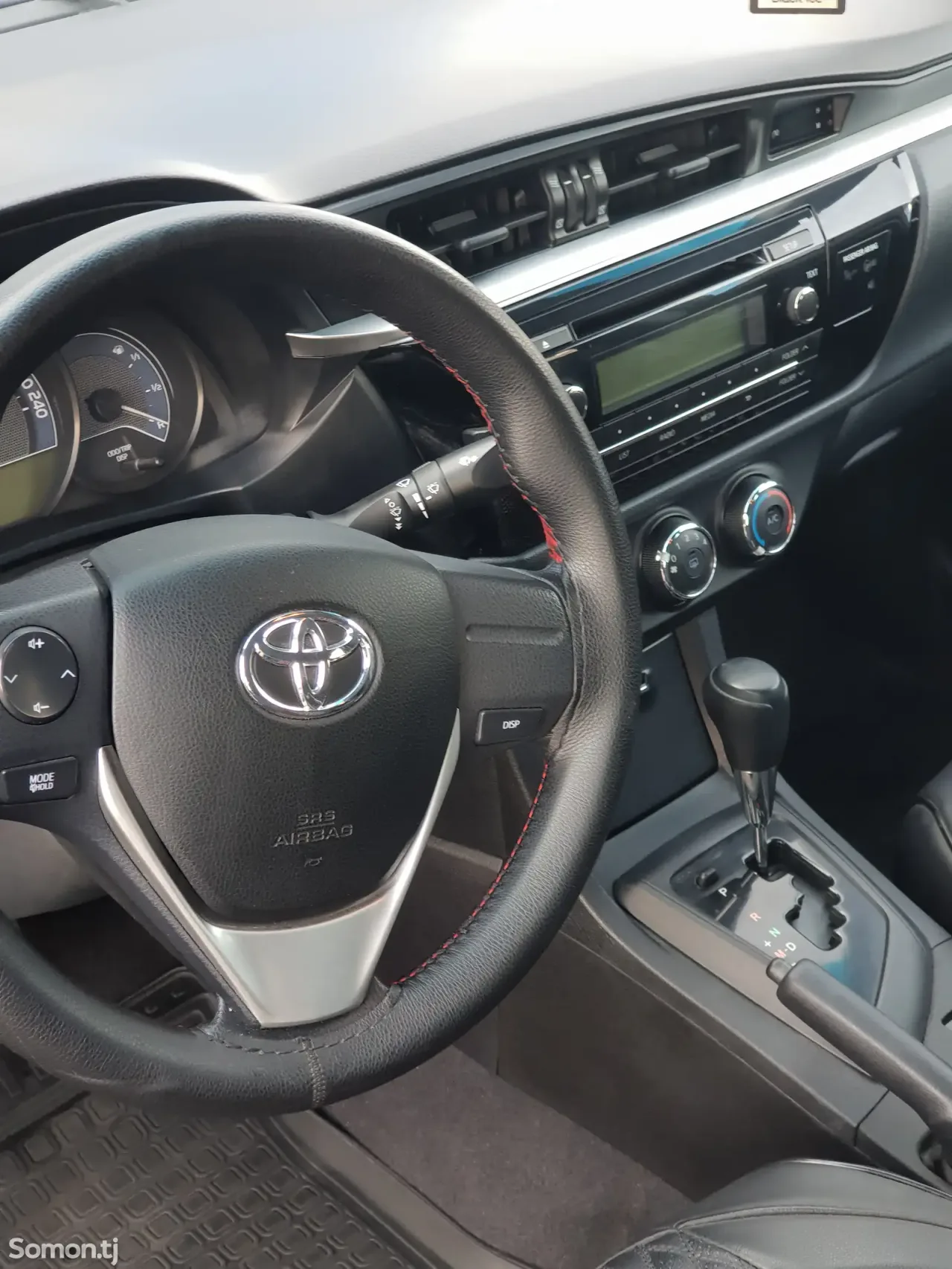 Toyota Corolla 2016 · 1.8 AT