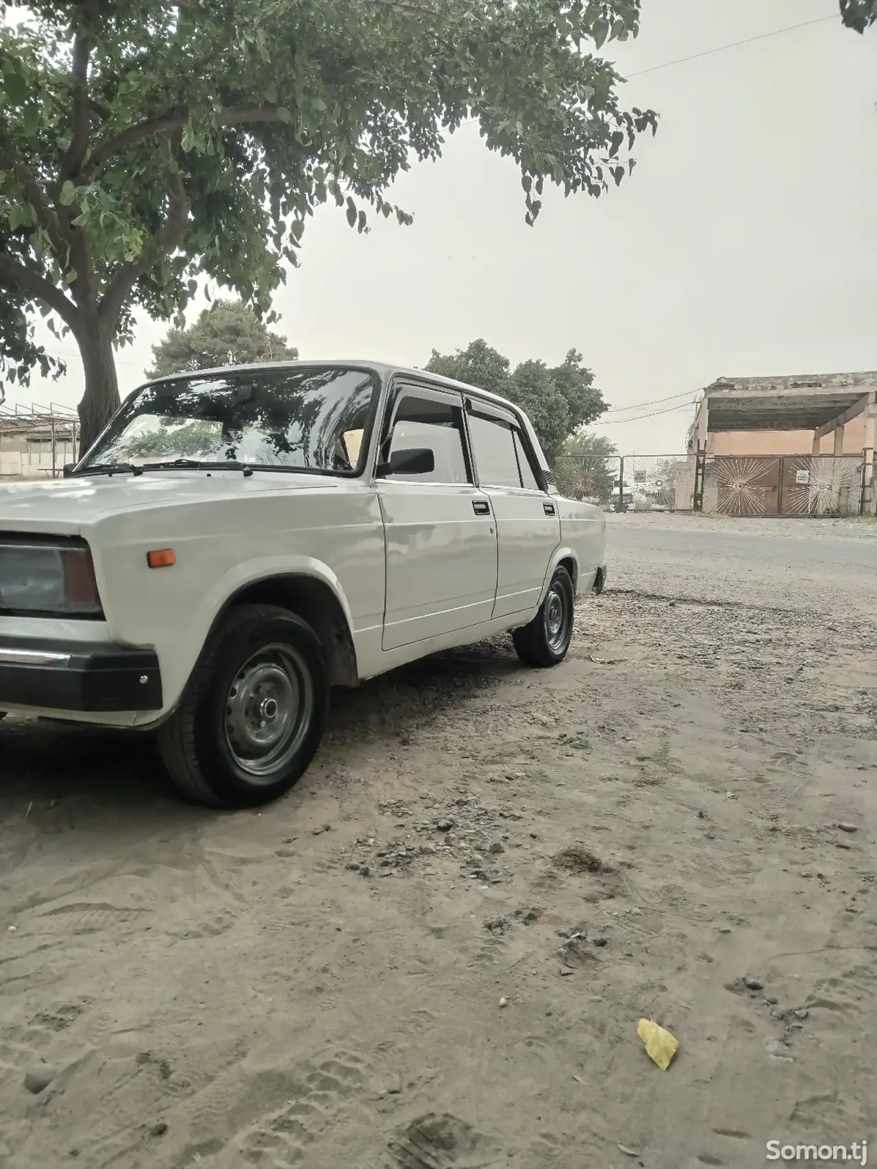Lada (ВАЗ) 2107 2004 · 1.6 MT